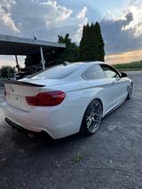 BMW 440i Coupé Hurricane Head Up No OPF Heckant. - weiße BMW 440