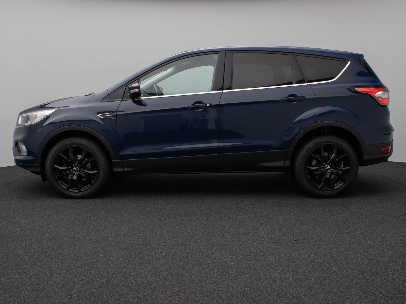 Fahrzeugabbildung Ford Kuga Trend AHK Sitzhzg PDC Tempomat 8Fach