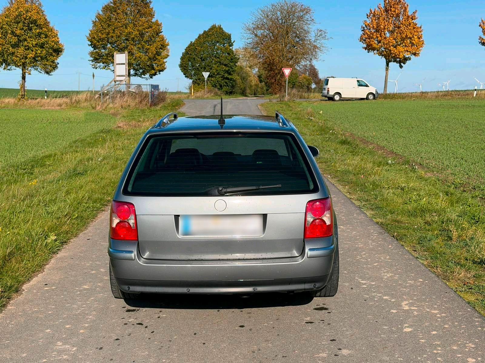 Volkswagen Passat 2004 — photo 8
