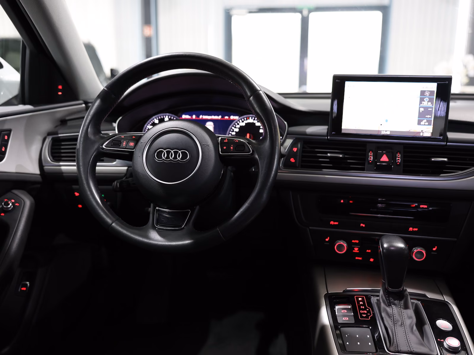Audi A6 LIMOSINE 1.8 TFSI ULTRA S-LINE SPORT / LED