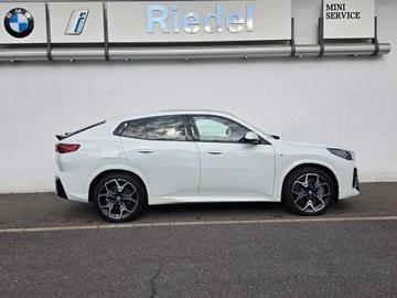 2024 BMW IX2 照片 2