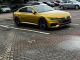 Volkswagen Arteon 2.0 TSI OPF DSG 4MOTION R-Line R-Line - VW Arteon von privat