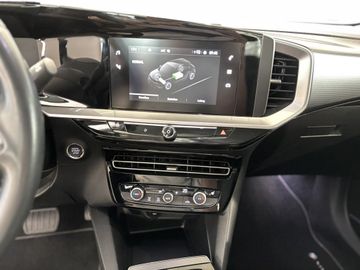 Fotografie des Opel Mokka-e Elegance