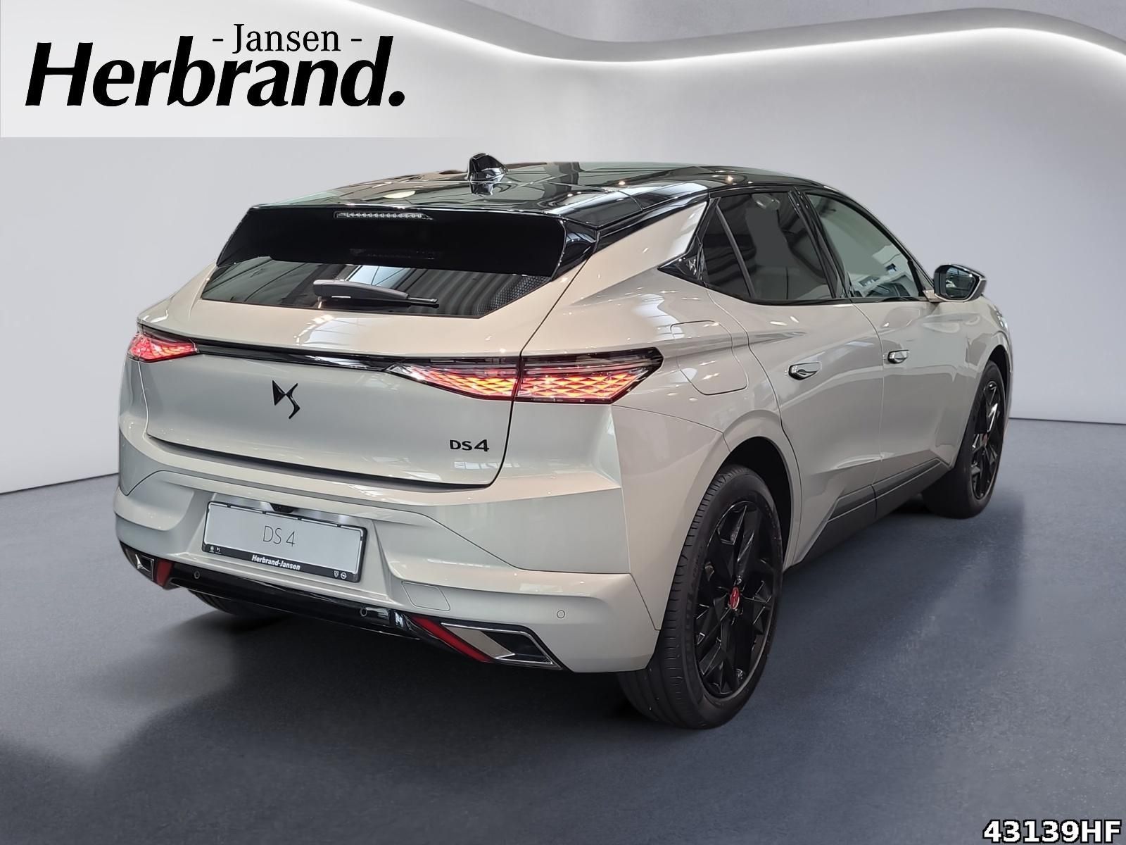Fahrzeugabbildung DS Automobiles DS4 Performance Line+LEDER+NAVI+HEAD-UP+