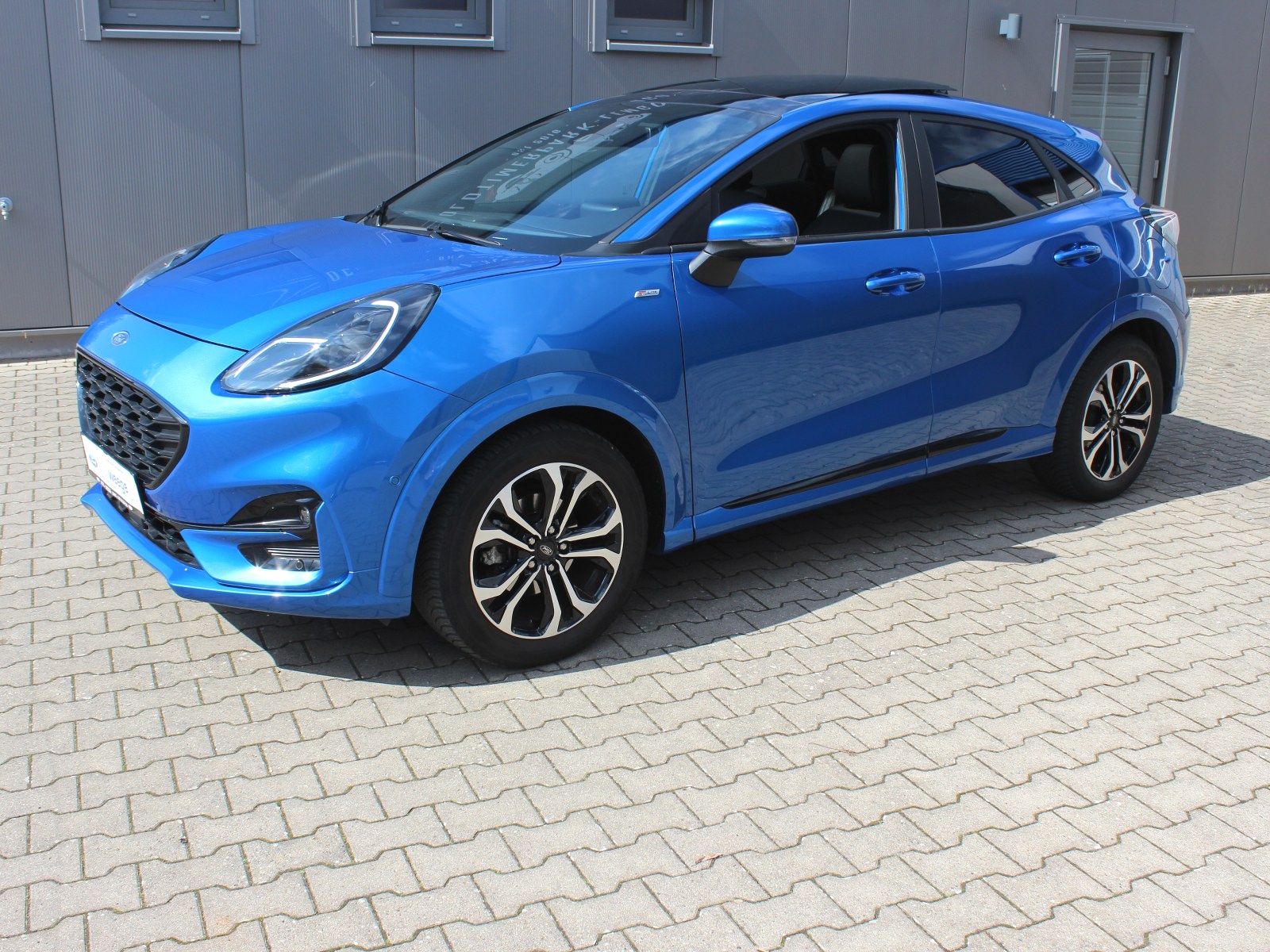Fahrzeugabbildung Ford Puma ST-Line X 1,0 EcoBoost Mild Hybrid