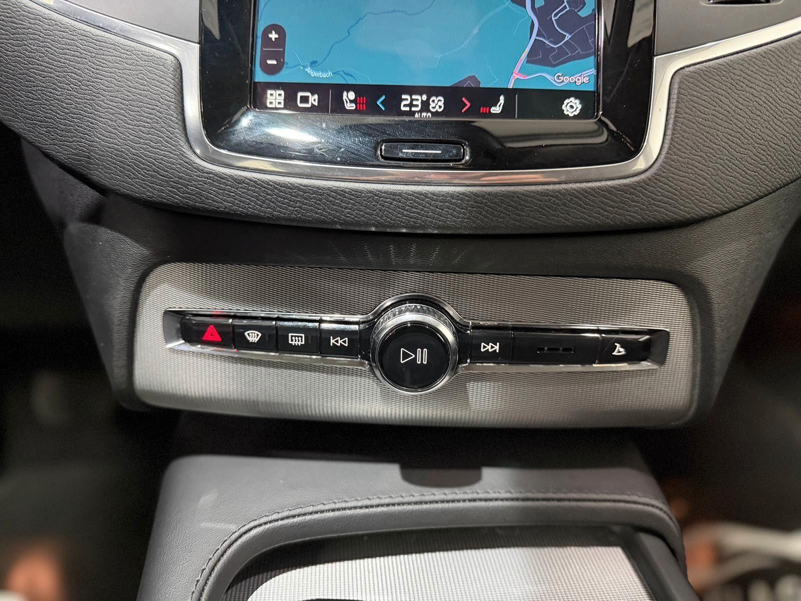 Volvo XC90 T8 Plug-In Hybrid AWD 1.Hand|7 Sitze|Leder