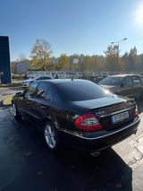 Mercedes-Benz E 320 CDI 4MATIC AVANTGARDE Avantgarde - Mercedes-Benz E 320: 4matic