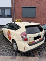 Toyota Prius Plus - Toyota Prius: Kombi