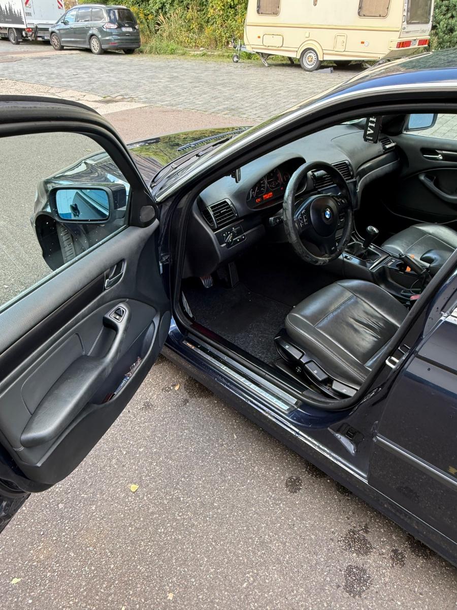 BMW 318 2004 — photo 10