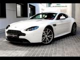 Aston Martin V8 Vantage  S COUPE SPORTSHIFT II°STRATUS WHITE - weiße Aston Martin V8 Vantage