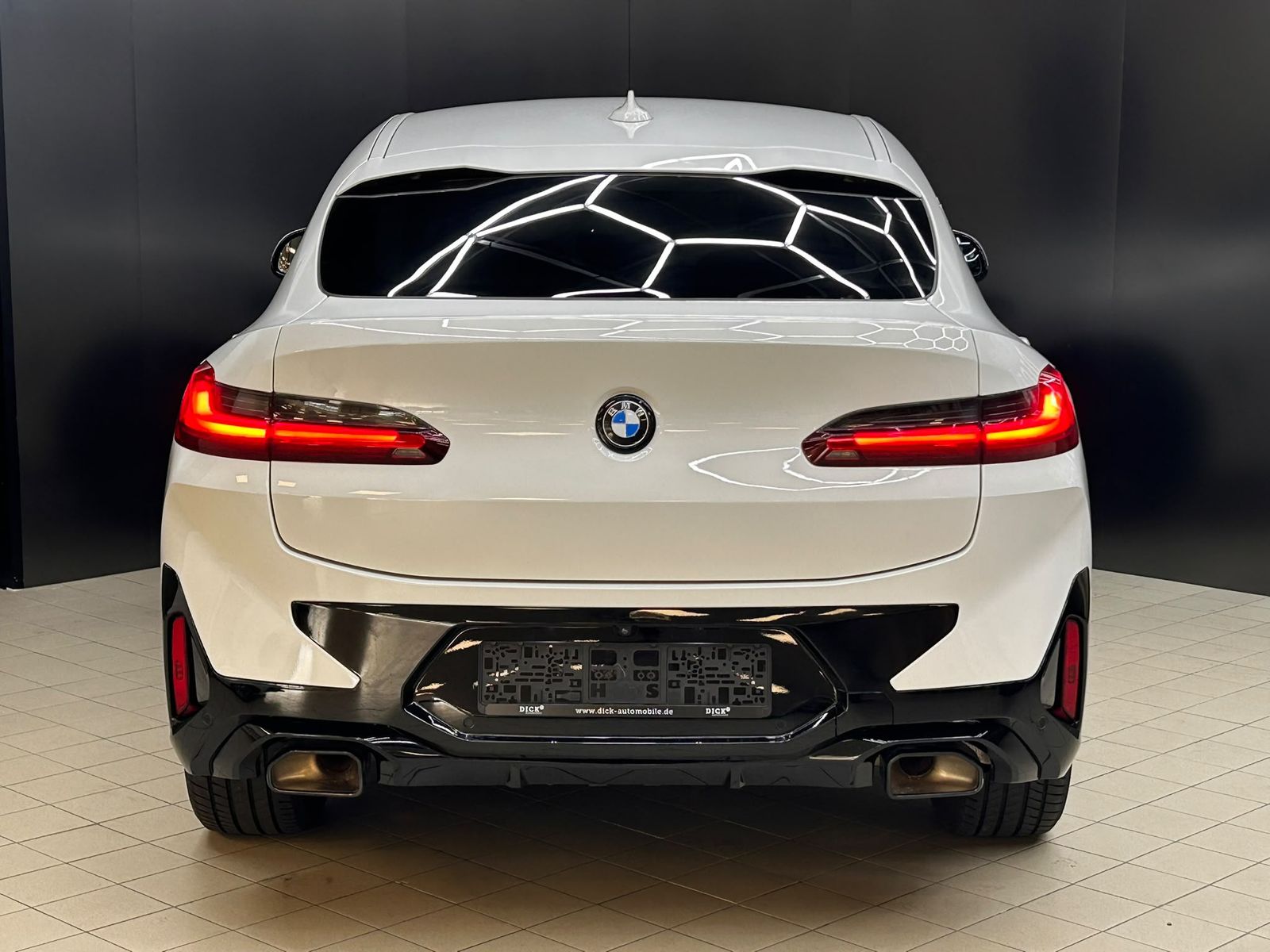 Fahrzeugabbildung BMW X4 xDr M Sport SHADO+LEDER+LED+NAVI+KAMER+TEMP+