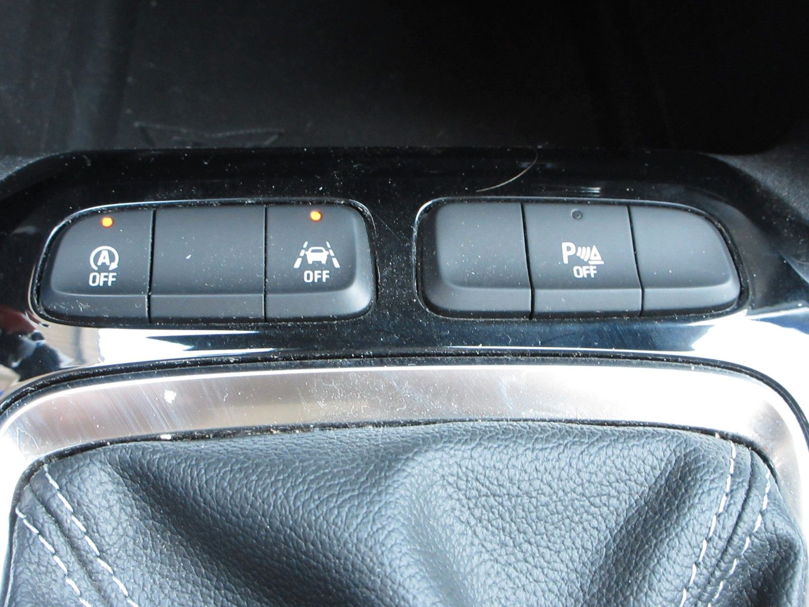 Fahrzeugabbildung Opel Corsa F Elegance 1.2T LED/NAVI/PDC/ALU