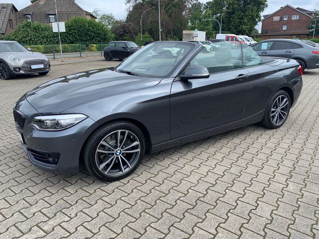 Fahrzeugabbildung BMW 220d Cabrio Sport Line+Adaptive LED+Navi+Leder