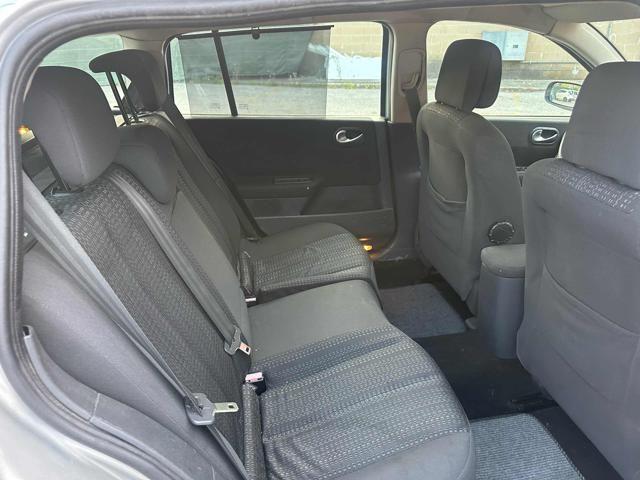 Renault Megane 2006 — photo 8