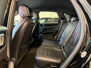 Porsche Cayenne - 10