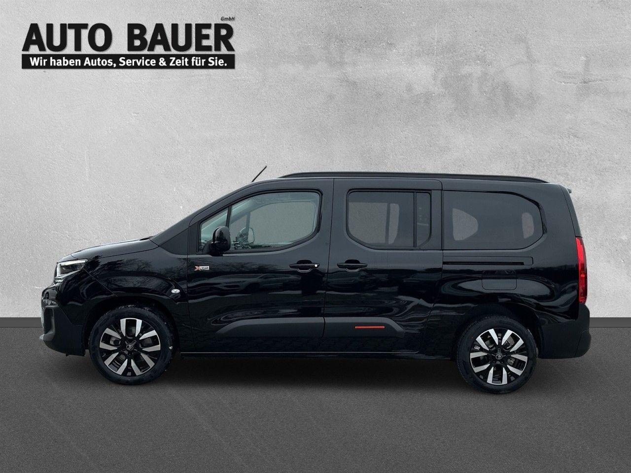 Fahrzeugabbildung Citroën Berlingo XL Diesel 130 Max XTR - mit KI generiert/bearbeitet
