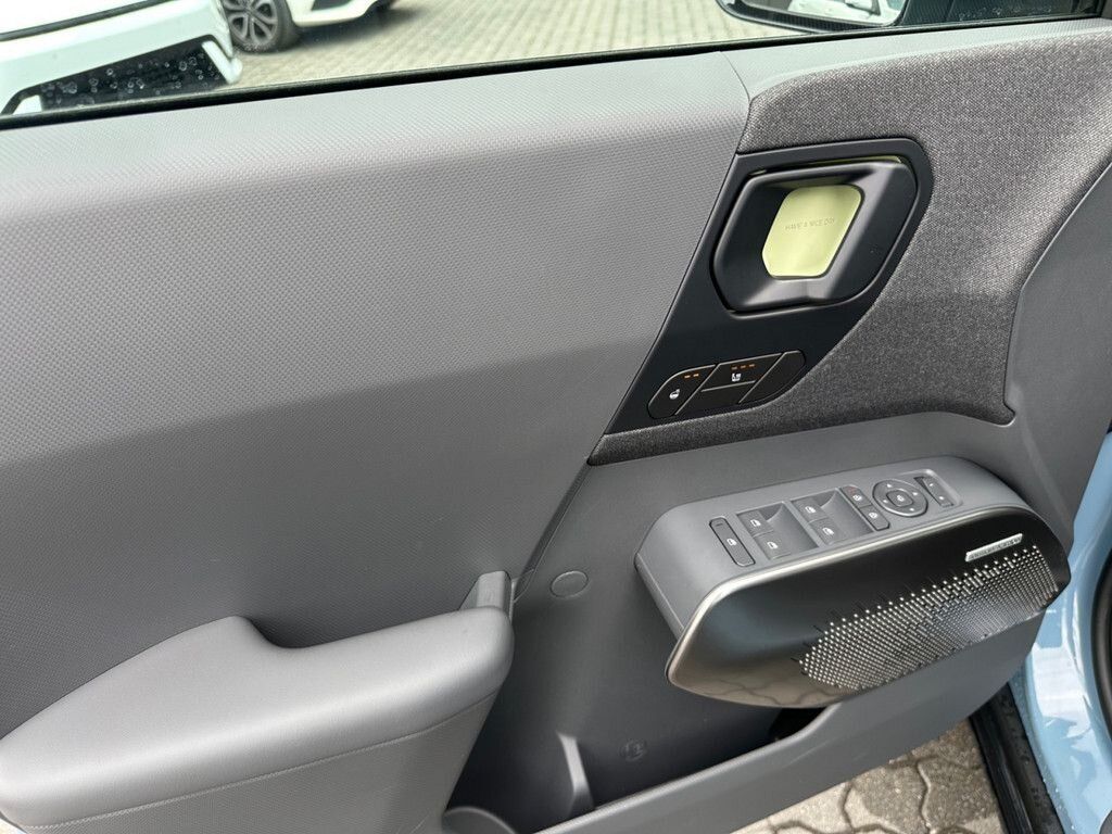 Fahrzeugabbildung Kia EV2 Elektro 42,2 kWh SHZ KAMERA H/K ACC LED 360°
