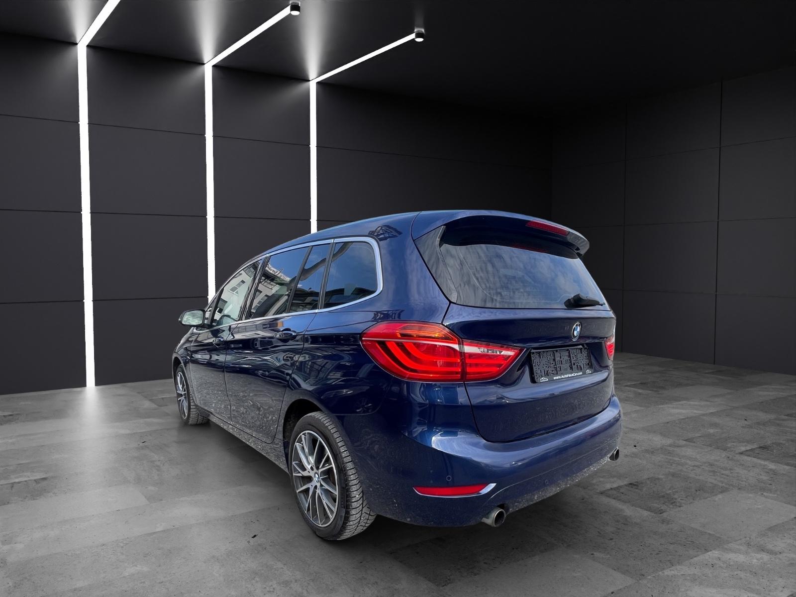 BMW 220i Gran Tourer Advantage Automatik /PANO/LED/
