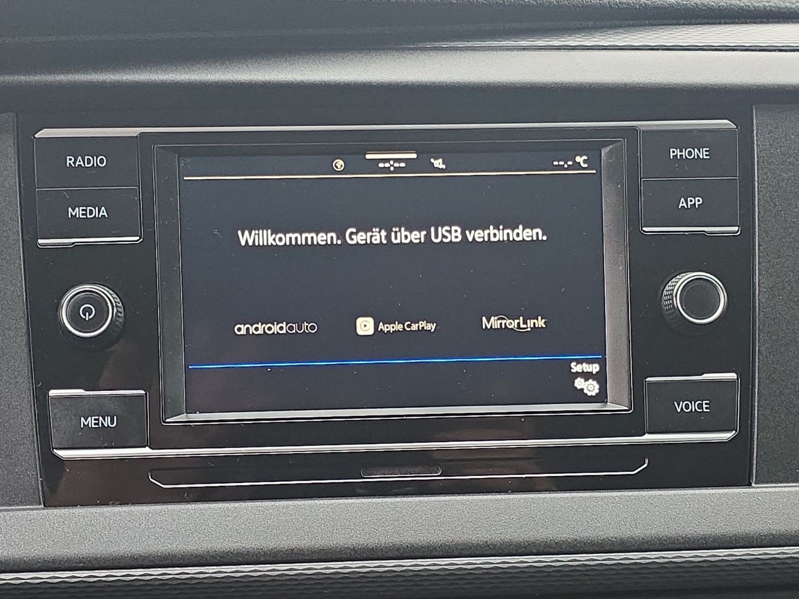 Fahrzeugabbildung Volkswagen T6 Transporter Kombi Lang 9-Sitze Tempomat SHZ