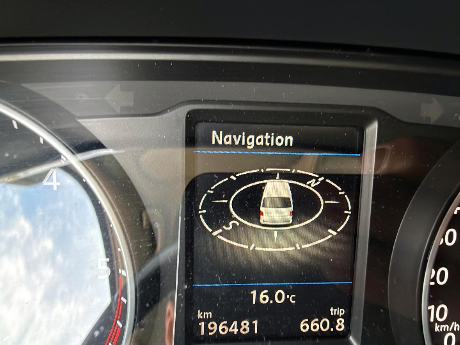 Volkswagen T6 Multivan Highline | LED | ACC | AHK | Kam