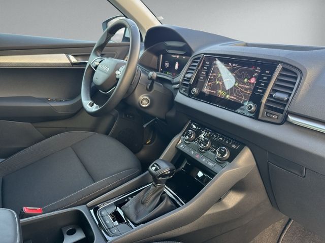 Karoq 1.5 TSI TOUR DSG LED+NAVI+AHK+KAMERA+GRA