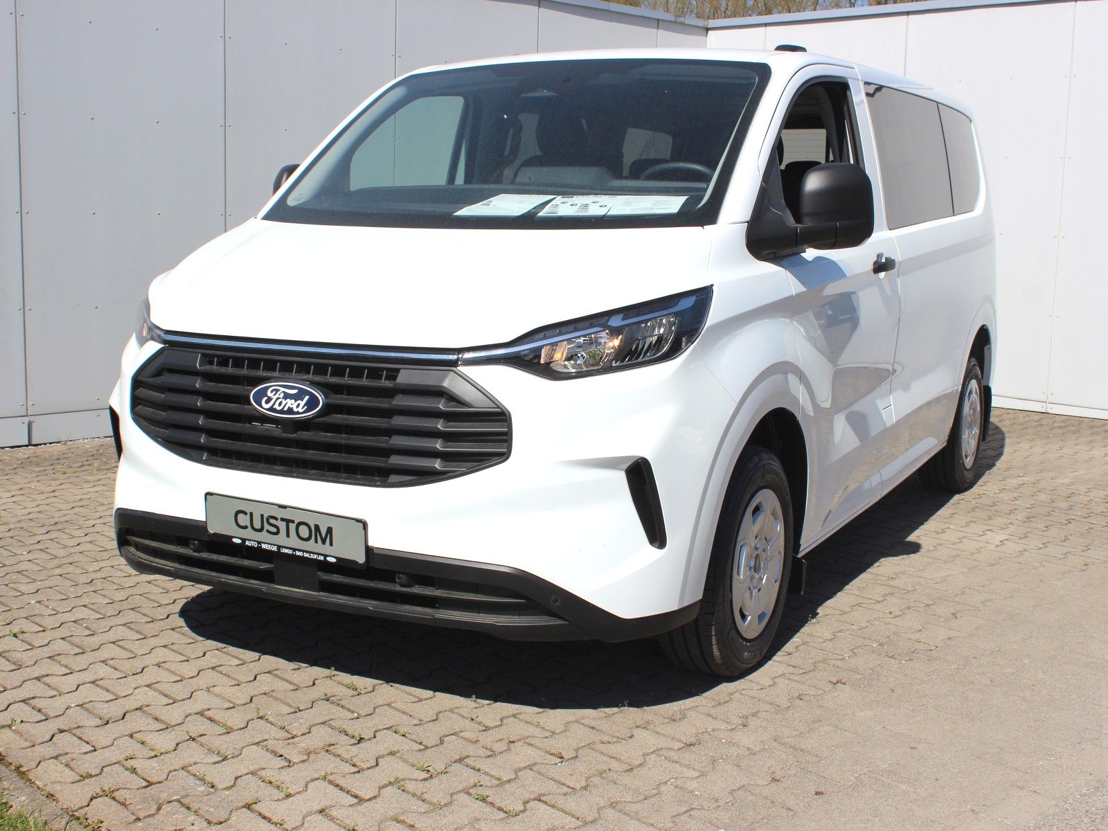 Fahrzeugabbildung Ford Transit Custom 320 L1 FWD Trend