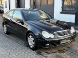 Mercedes-Benz C 180 Kompressor Sportcoupe PANO/PDC/SHZ - Mercedes-Benz C 180: Kompressor Sport