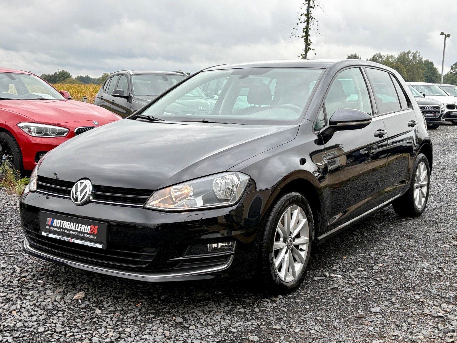 Fahrzeugabbildung Volkswagen Golf VII 1.6 TDI Lim. Lounge Navi Klima 2.HAND