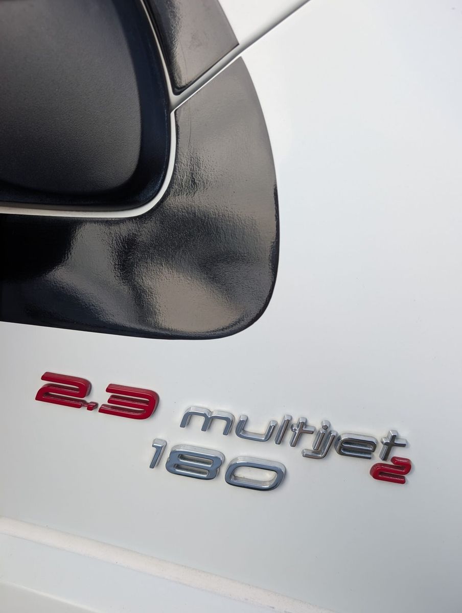 Fahrzeugabbildung Niesmann + Bischoff Smove 7.4 E Hubstützenanlage,Wechselrichter