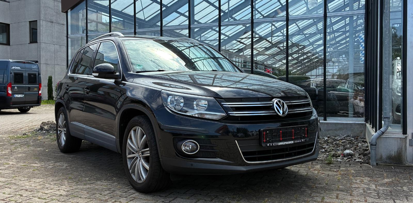 Volkswagen Tiguan Sport & Style BMT Automatik AHK Panorama