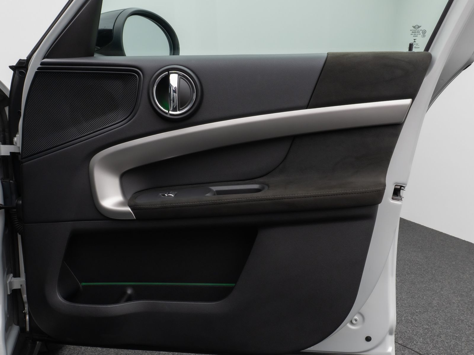 Fahrzeugabbildung MINI Cooper SD Countryman ALL4 HUD DAB Kamera 19Zoll