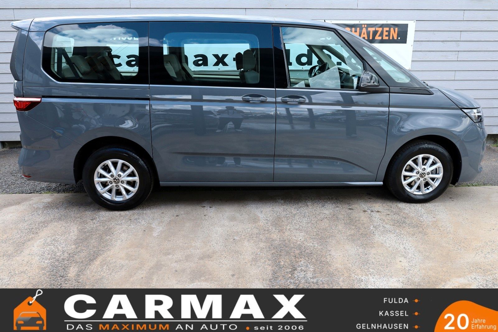 Fahrzeugabbildung Volkswagen T7 Multivan Life lang  7 Si,AppleCarplay,Keyless