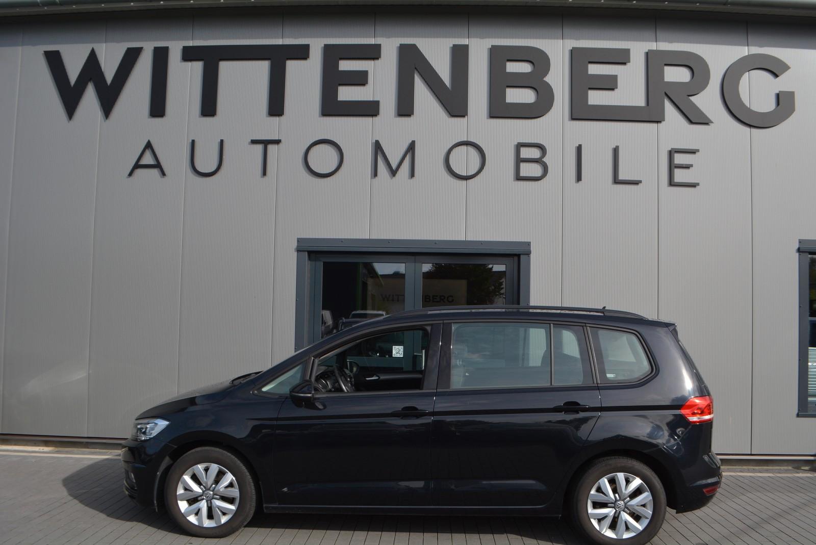 Volkswagen Touran Comfortline 7Sitzer-LED-Navi-AHK