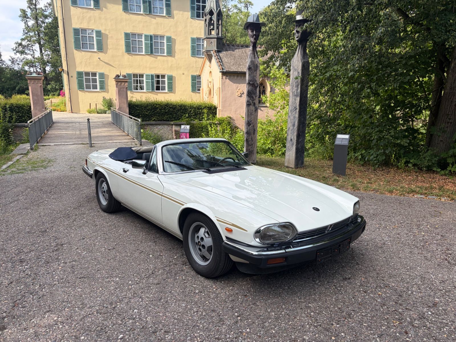 JAGUAR XJSC 1