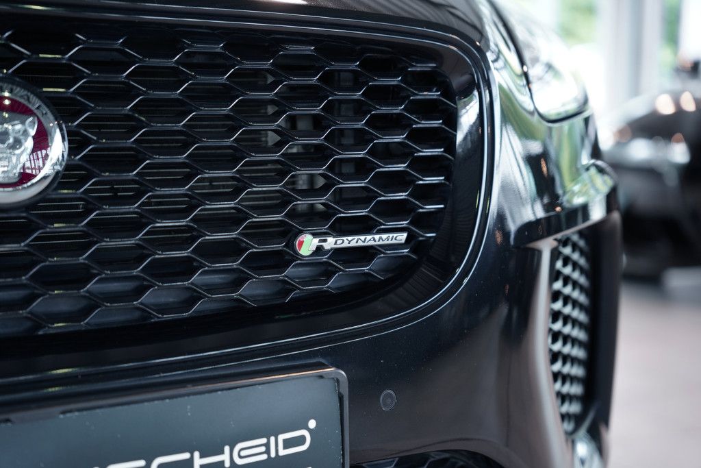 Jaguar E Pace