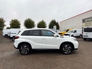 Bild 6 Suzuki Vitara Comfort+ AT 1.4 El. Panodach Navi Leder L
