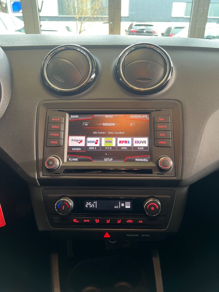 Fahrzeugabbildung SEAT Ibiza Style 1.4 TDI*NAVI*ALCANTARA*PANORAMADACH*