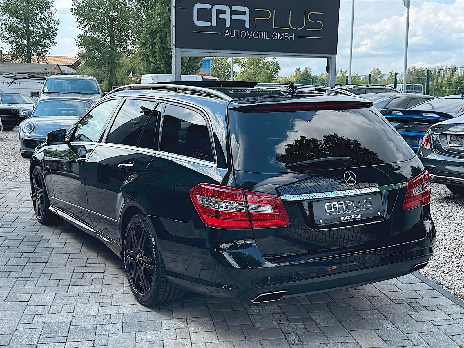 Fahrzeugabbildung Mercedes-Benz E 500 CGI AMG Black Edition *ACC*Pano*Airmatic*