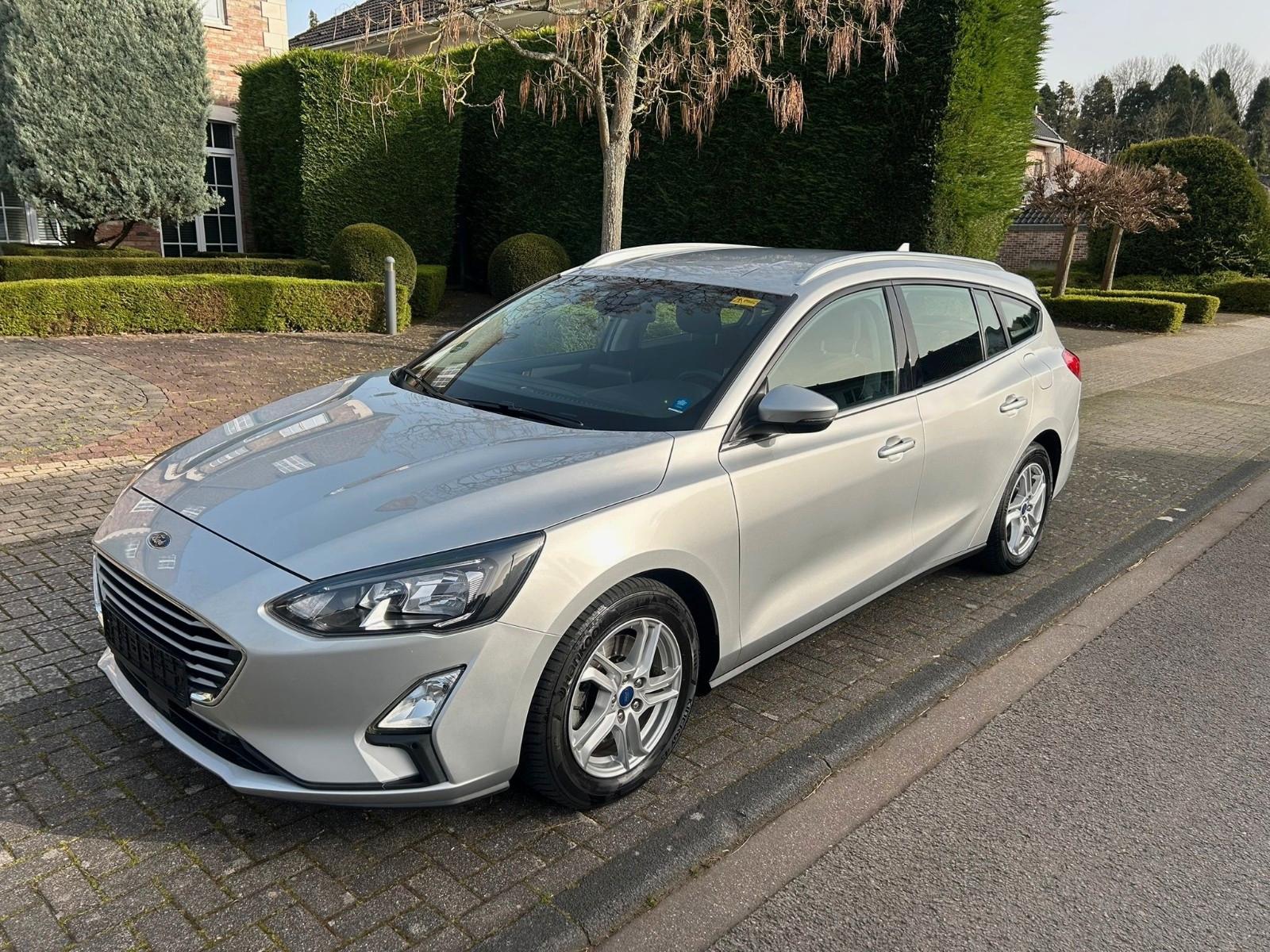 Ford Focus Turnier AUTOMATIK Winterpaket 1 Hand