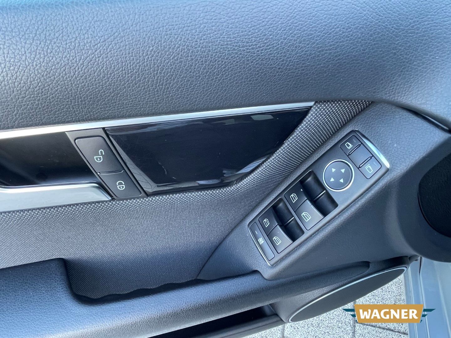 Fahrzeugabbildung Mercedes-Benz C 180 T CDI BlueEfficiency DPF Sitzheizung