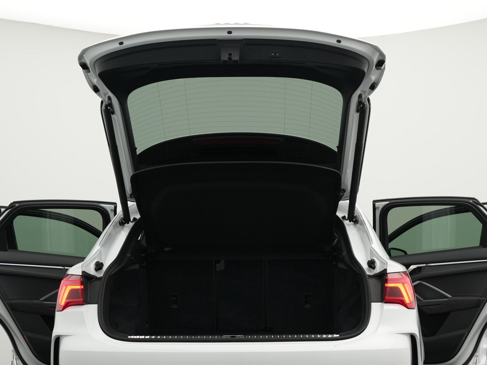 Audi RSQ3 - Bild 16