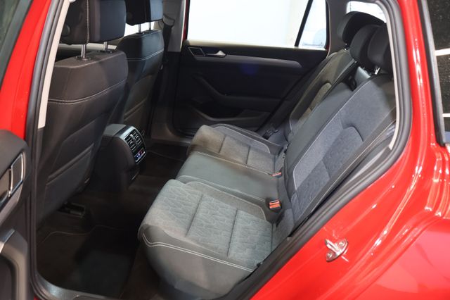 Volkswagen Passat 2.0 TDI Business AID+ACC+KAM+CARPLAY