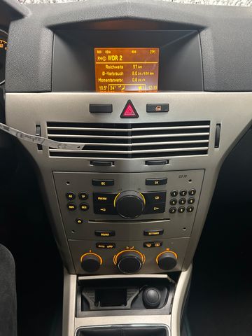Fahrzeugabbildung Opel Astra H Caravan Innovation AHK