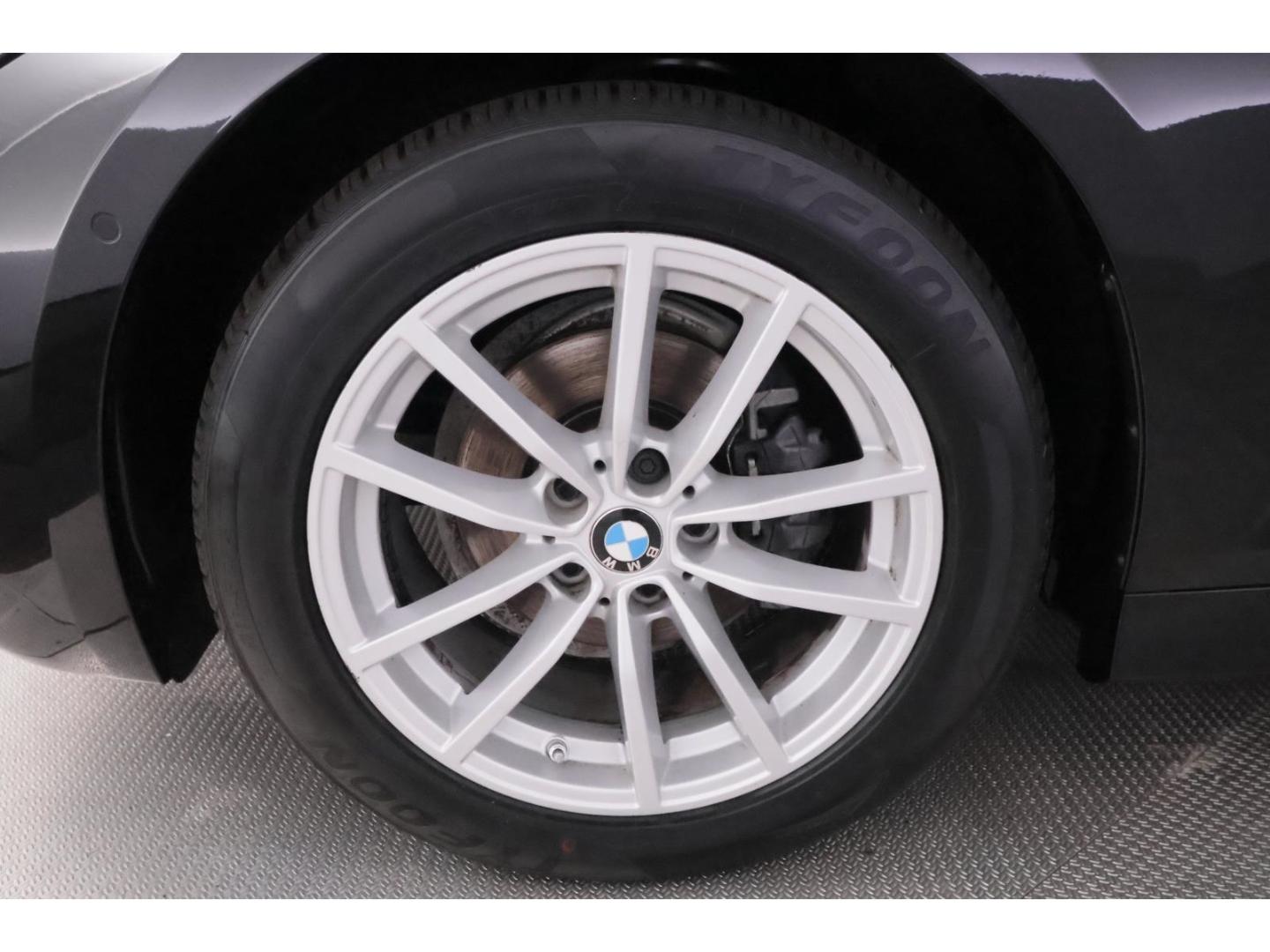 BMW 318 i Lim.Steptronic+LED+VIRTUAL+KAMERA+TEMPO+, миниатюра 12