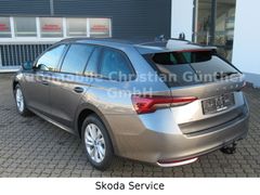 SKODA OCTAVIA COMBI SELECTION 1.5 TSI mHEV 110 kW DSG SKODA OCTAVIA COMBI SELECTION 1.5 TSI mHEV 110 kW DSG