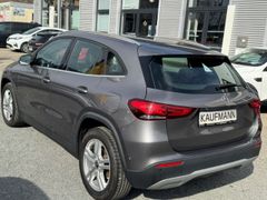 Fahrzeugabbildung GLA 200 Style 4Matic