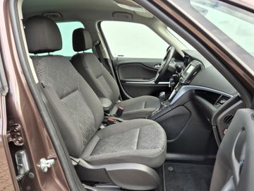 Opel Zafira - 11