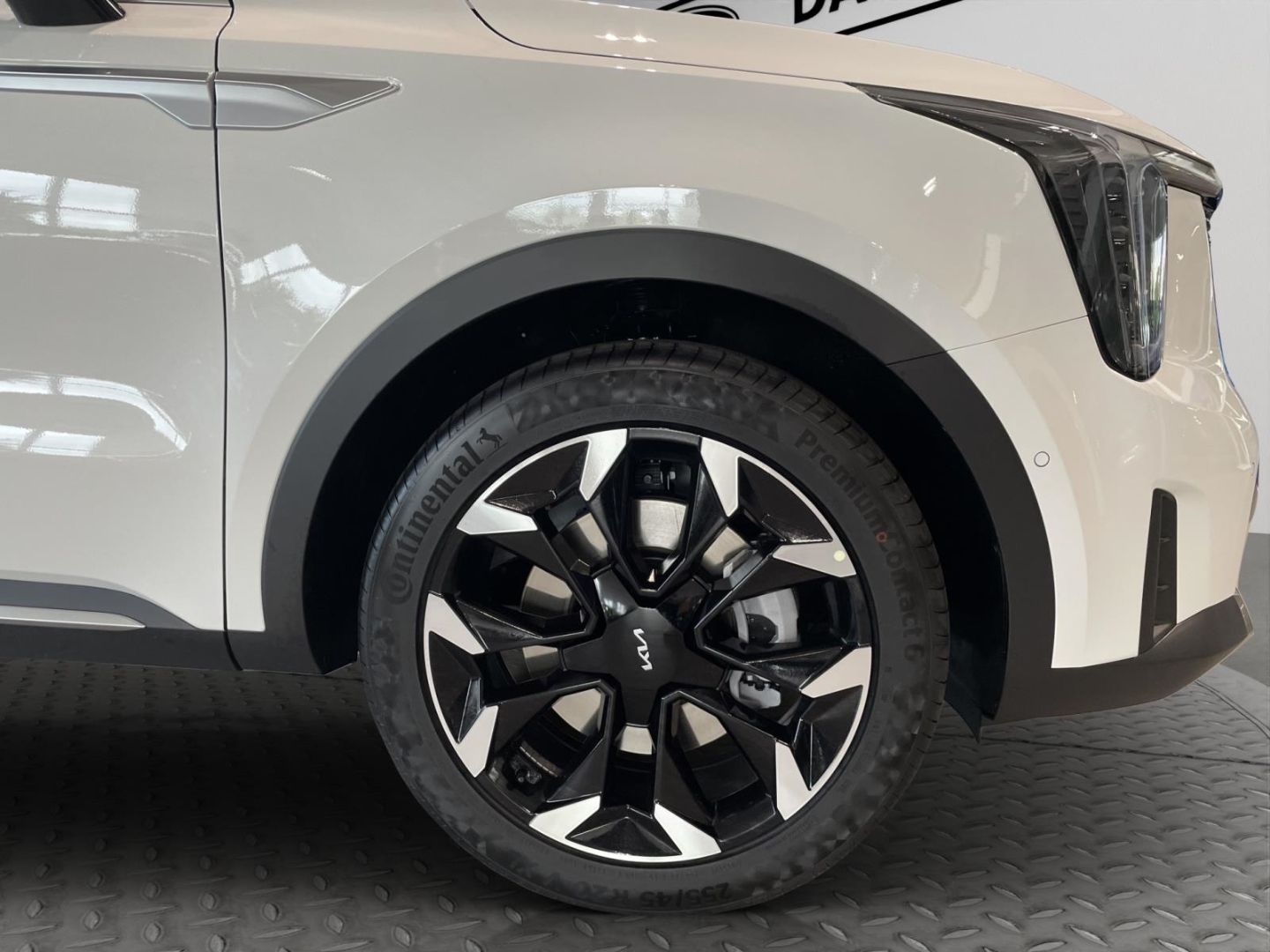 Fahrzeugabbildung Kia Sorento Platinum 4WD HUD Niveau Navi Leder