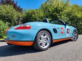 Porsche Boxster 986, Gulf-Design, AT-Motor 4000km - Porsche Boxster 986 mit Benzin-Antrieb