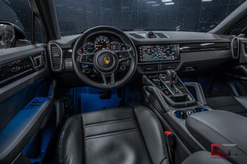 Porsche Cayenne - 11